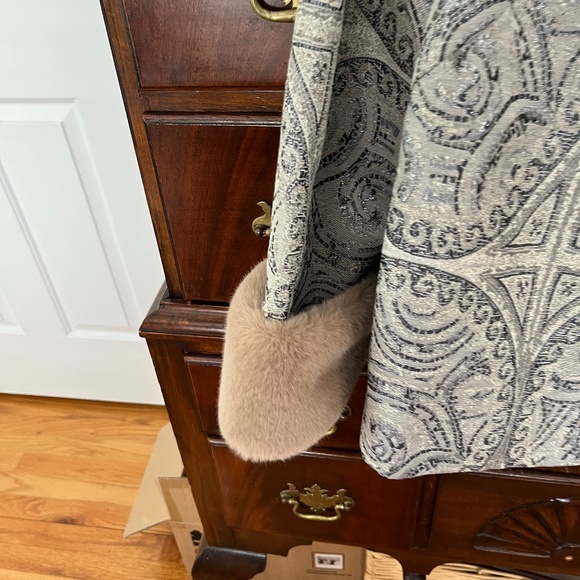 Chico's Muticolored Lined Jacket with Removable Cuffs Size 2 NWOT - Picture 2 of 6